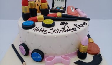 Beauty Theme Cake