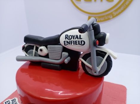 royal-enfield-customized-cakes-in-coimbatore-2.jpg